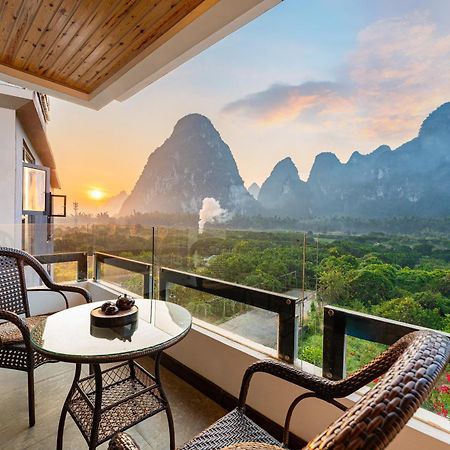 Leisure Courtyard Hotel Yangshuo-Free Shuttle Bus To Yangshuo Station Stay 2 Nights One Way Zewnętrze zdjęcie
