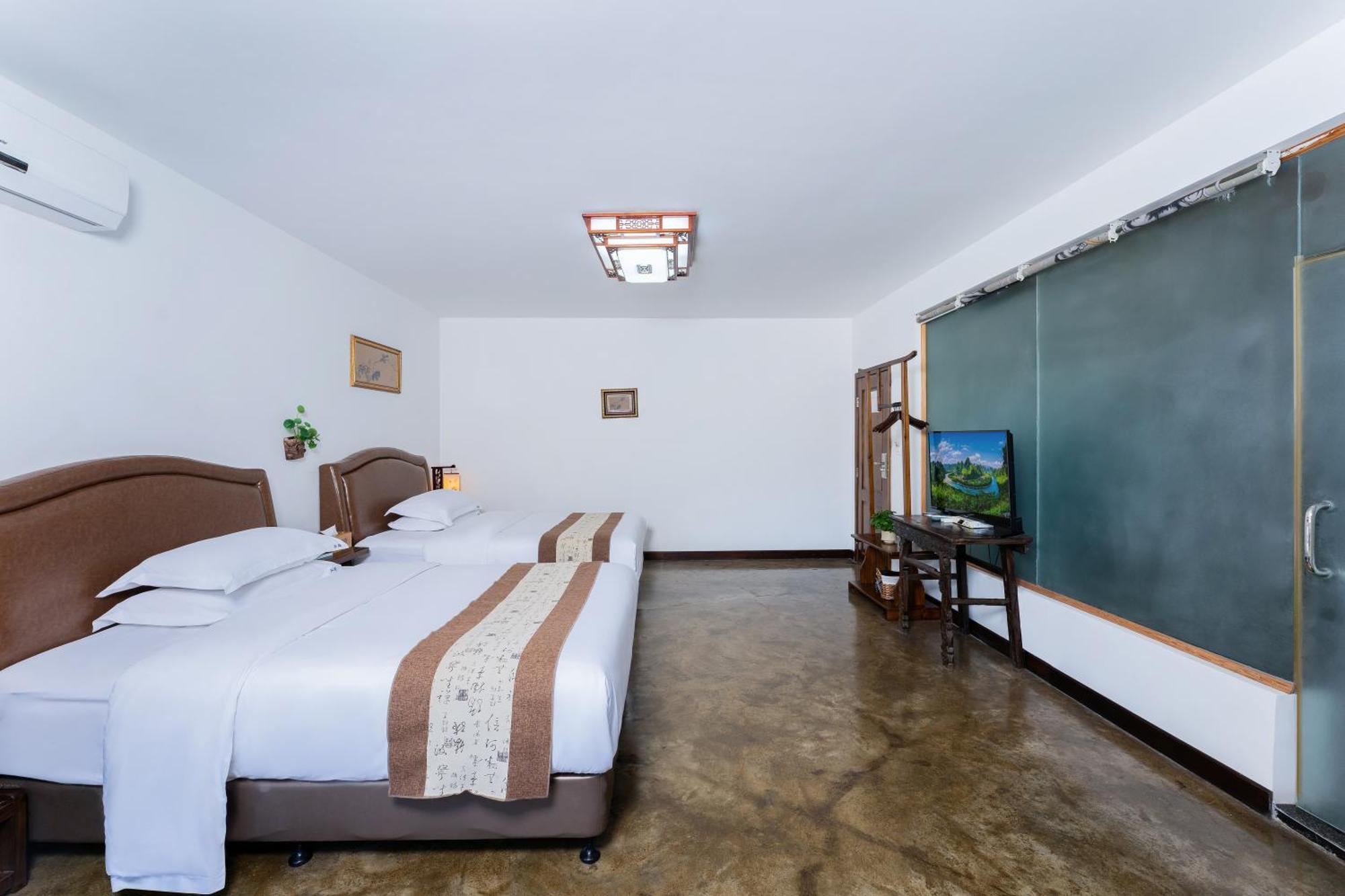 Leisure Courtyard Hotel Yangshuo-Free Shuttle Bus To Yangshuo Station Stay 2 Nights One Way Zewnętrze zdjęcie