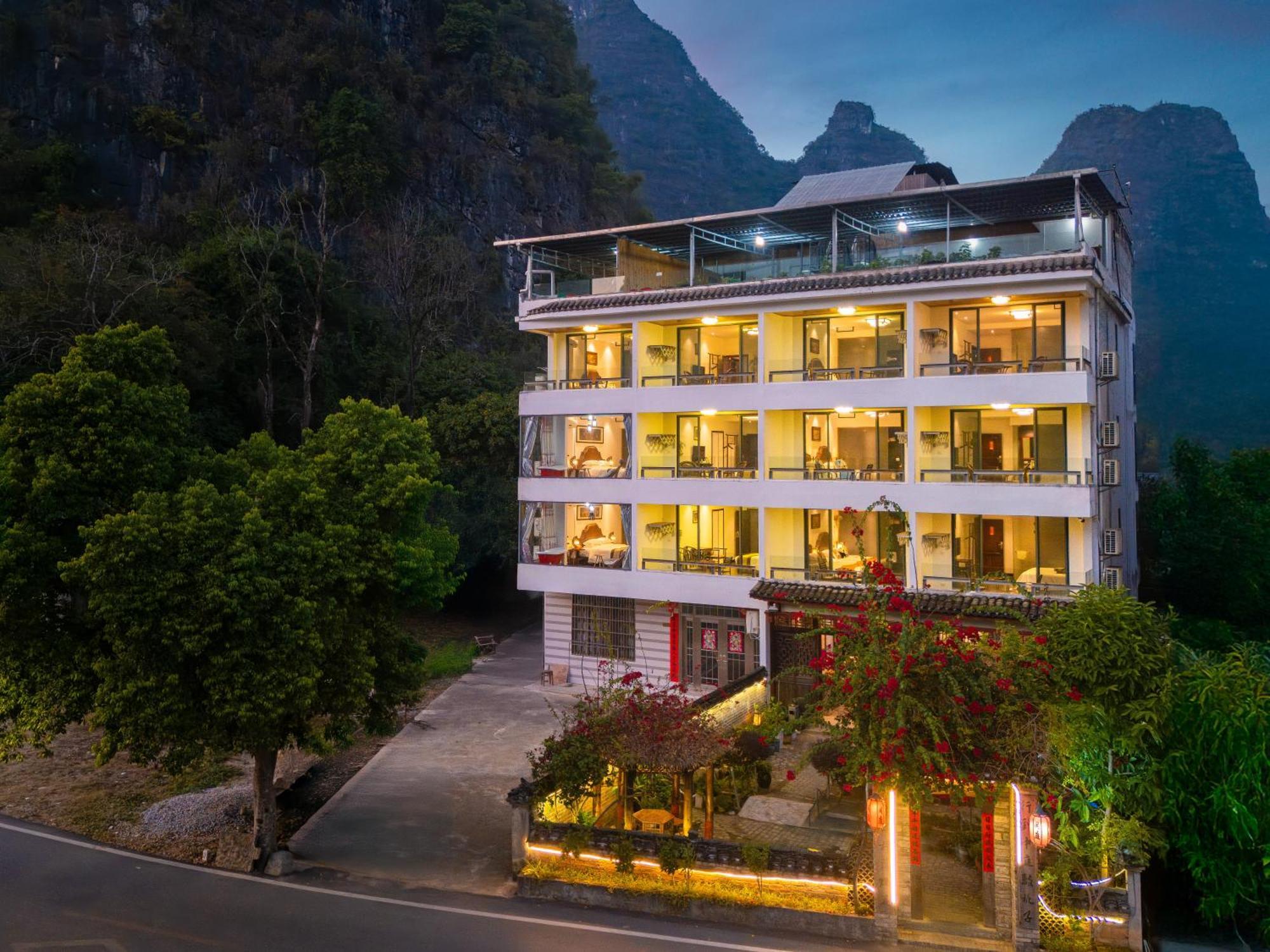 Leisure Courtyard Hotel Yangshuo-Free Shuttle Bus To Yangshuo Station Stay 2 Nights One Way Zewnętrze zdjęcie