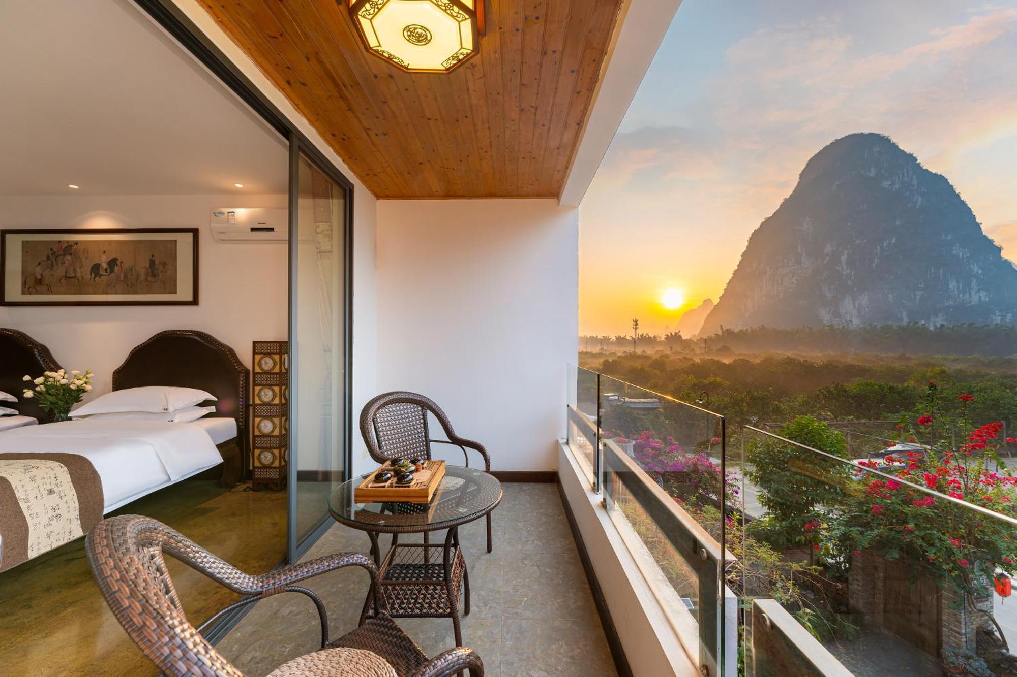 Leisure Courtyard Hotel Yangshuo-Free Shuttle Bus To Yangshuo Station Stay 2 Nights One Way Zewnętrze zdjęcie