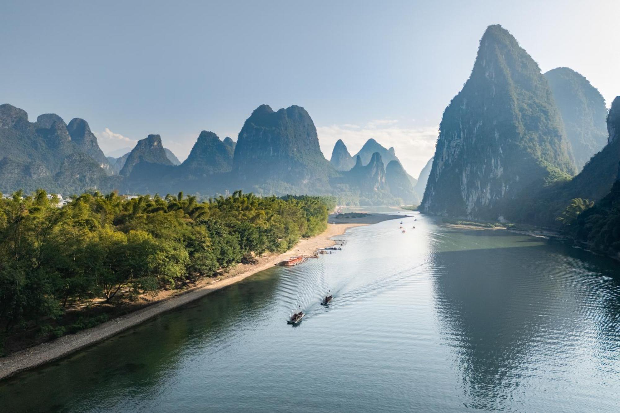Leisure Courtyard Hotel Yangshuo-Free Shuttle Bus To Yangshuo Station Stay 2 Nights One Way Zewnętrze zdjęcie